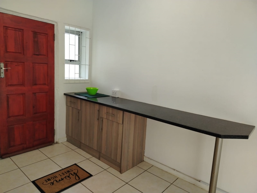 1 Bedroom Property for Sale in Quigney Eastern Cape